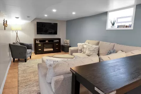 Living - 3525 W 78th Pl, Chicago, IL 60652 photo 3 of 3