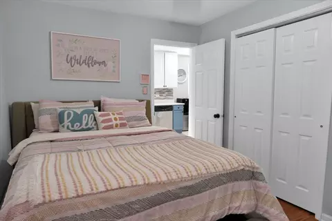 Bedroom - 3525 W 78th Pl, Chicago, IL 60652 photo 3 of 8