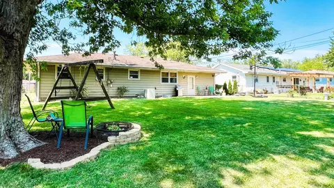 Exterior - 25 Brookwood Dr, Normal, IL 61761 photo 6 of 11