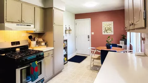 Kitchen - 25 Brookwood Dr, Normal, IL 61761 photo 7 of 8