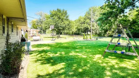 Exterior - 25 Brookwood Dr, Normal, IL 61761 photo 9 of 11