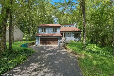 23906 W Washington Ave W, Lake Villa, IL 60046
