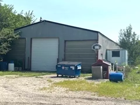 Exterior - 3490 S Dwight Rd, Mazon, IL 60444 photo 1 of 2