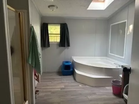 Bath - 3490 S Dwight Rd, Mazon, IL 60444 photo 1 of 2