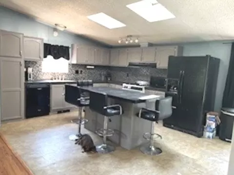 Kitchen - 3490 S Dwight Rd, Mazon, IL 60444 photo 1 of 3
