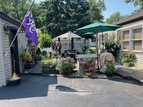 Exterior - 1712 Innercircle Dr, Crest Hill, IL 60403 photo 5 of 7