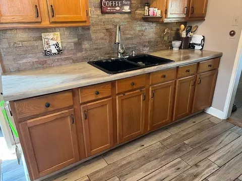 Kitchen - 1712 Innercircle Dr, Crest Hill, IL 60403 photo 3 of 6