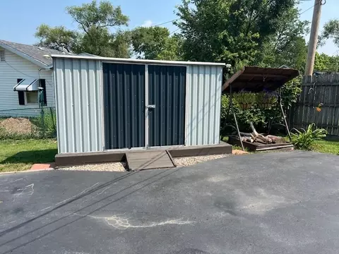 Exterior - 1712 Innercircle Dr, Crest Hill, IL 60403 photo 6 of 7