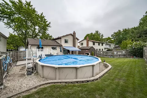 110 Thackeray Dr, Bolingbrook, IL 60440 photo 32