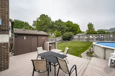 110 Thackeray Dr, Bolingbrook, IL 60440 photo 37