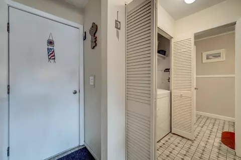 110 Thackeray Dr, Bolingbrook, IL 60440 photo 17