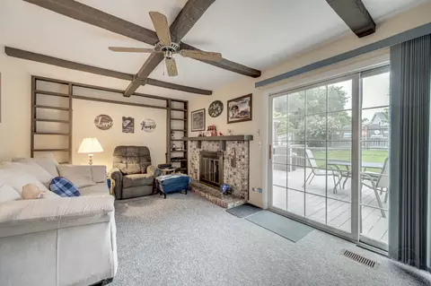 110 Thackeray Dr, Bolingbrook, IL 60440 photo 15