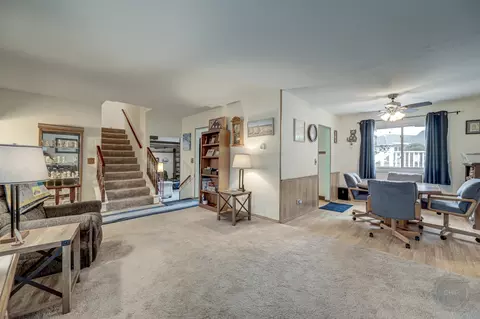 110 Thackeray Dr, Bolingbrook, IL 60440 photo 5