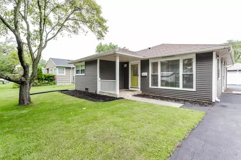 3406 Fremont St, Rolling Meadows, IL 60008