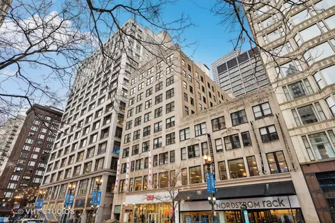 20 N State St #910, Chicago, IL 60602