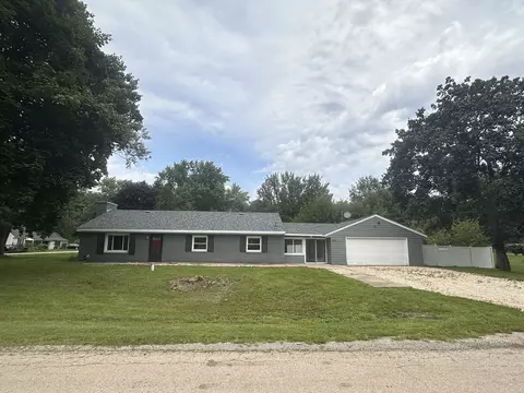 4210 Grimes St, Sterling, IL 61081