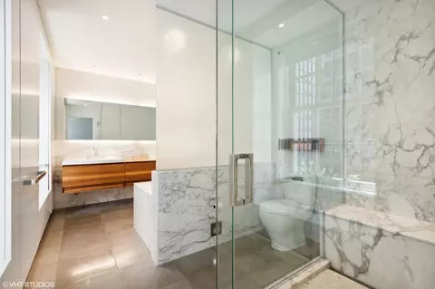 233 E Walton Pl #6, Chicago, IL 60611 photo 13