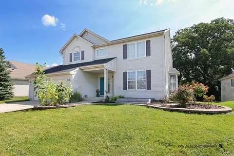 34233 N Bluestem Rd, Round Lake, IL 60073