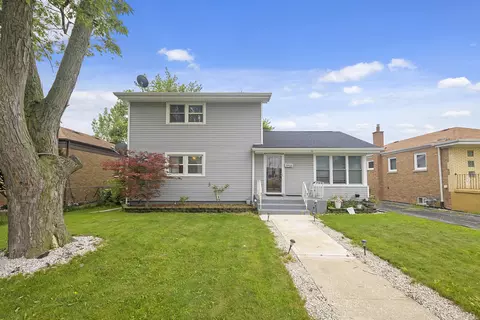 7730 Mayfield Ave, Burbank, IL 60459