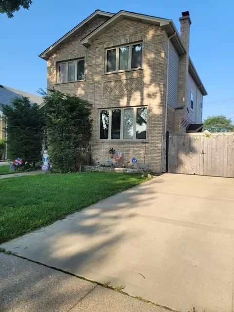 4929 N Natchez Ave, Chicago, IL 60656