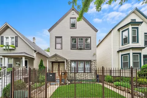 2522 W Charleston St, Chicago, IL 60647