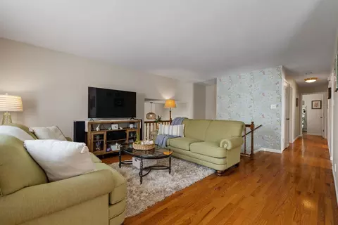Living - 1526 Pembroke Ln, Wheaton, IL 60189 photo 1 of 2