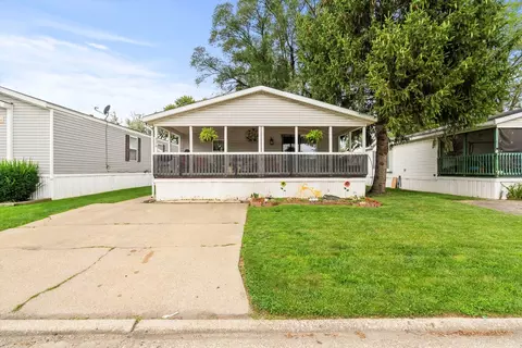 936 Victory Ln, Justice, IL 60458
