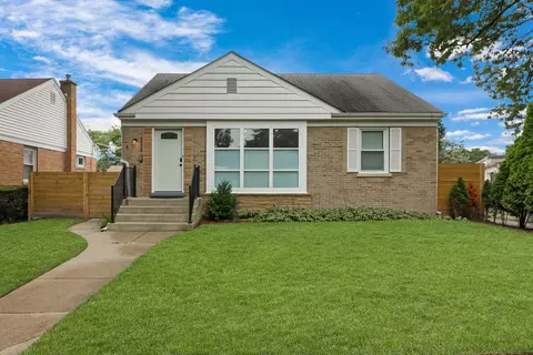 5225 Conrad St, Skokie, IL 60077