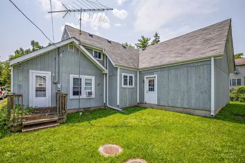 Exterior - 816 West Blvd, Mchenry, IL 60051 photo 2 of 3