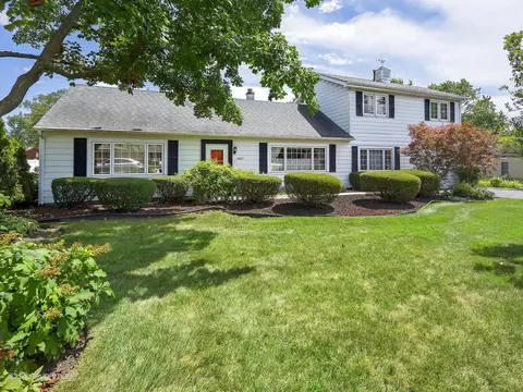 6005 S Edgewood Ave, La Grange Highlands, IL 60525