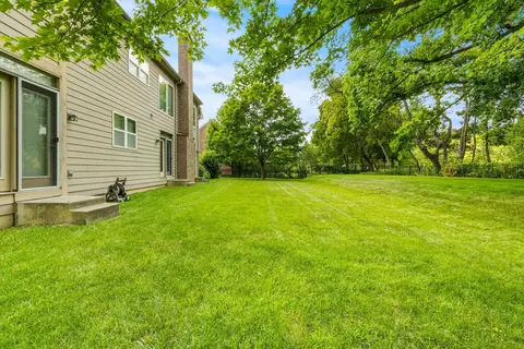 Exterior - 1700 Heron Way, Hoffman Estates, IL 60192 photo 8 of 8