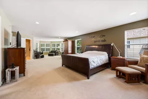 Bedroom - 1700 Heron Way, Hoffman Estates, IL 60192 photo 3 of 6