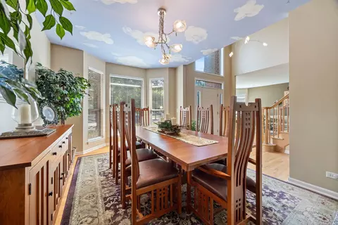 Dining - 1700 Heron Way, Hoffman Estates, IL 60192 photo 3 of 3