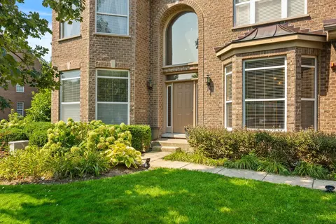 Exterior - 1700 Heron Way, Hoffman Estates, IL 60192 photo 2 of 8