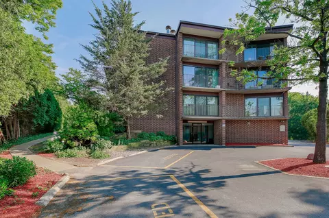 5146 Belden Ave #F3, Downers Grove, IL 60515