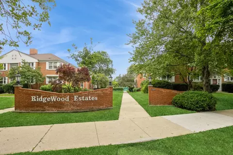 1924 W Albion Ave #2W, Chicago, IL 60626