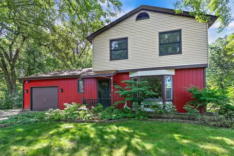 2119 Salem Ave, Johnsburg, IL 60051