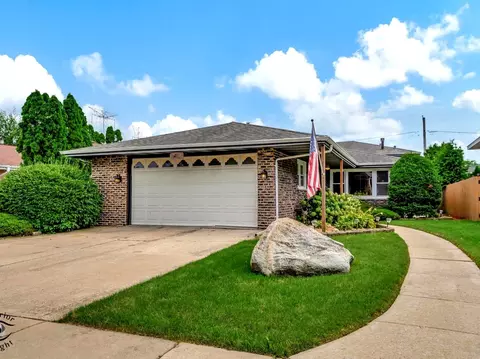 5325 138th Pl, Crestwood, IL 60445