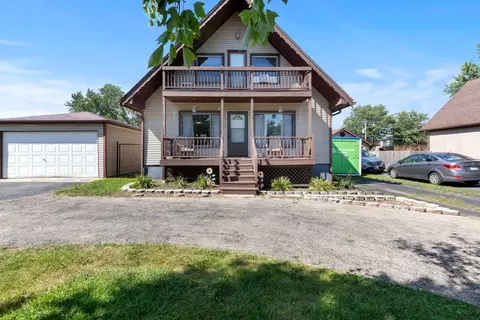 9242 Pleasant Ave, Tinley Park, IL 60487