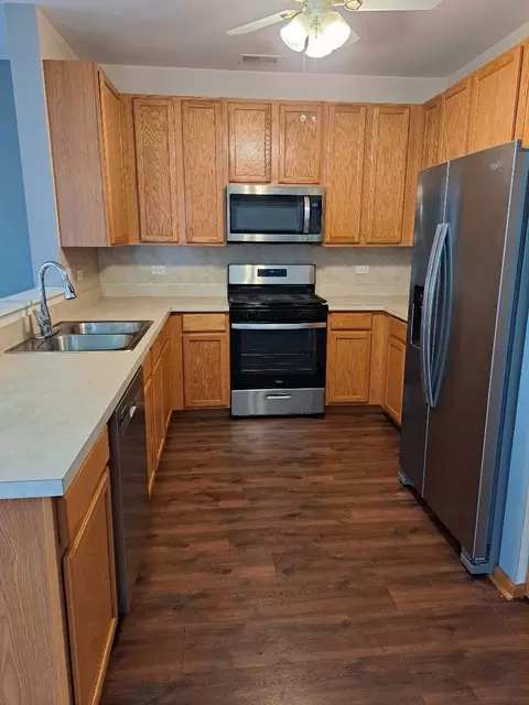 Kitchen - 1410 Westhampton Dr, Plainfield, IL 60586 photo 1 of 3