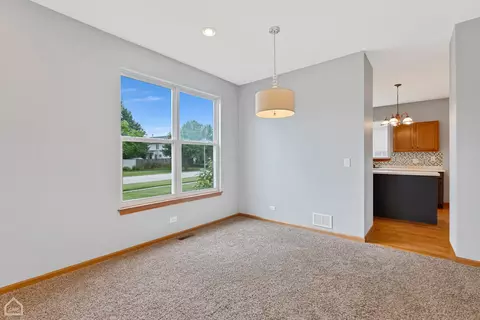 9885 Compton Dr, Huntley, IL 60142 photo 10
