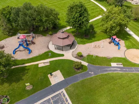 9885 Compton Dr, Huntley, IL 60142 photo 45