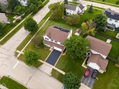 9885 Compton Dr, Huntley, IL 60142 photo 41