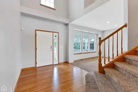 9885 Compton Dr, Huntley, IL 60142 photo 5