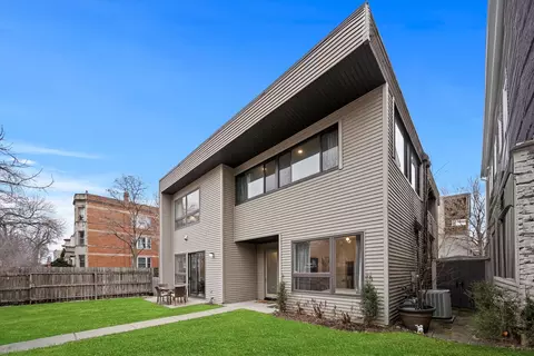 1857 N Sawyer Ave #A, Chicago, IL 60647