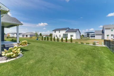 Exterior - 3634 Napa Ln, Normal, IL 61761 photo 9 of 10