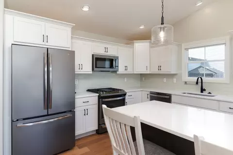 Kitchen - 3634 Napa Ln, Normal, IL 61761 photo 3 of 4