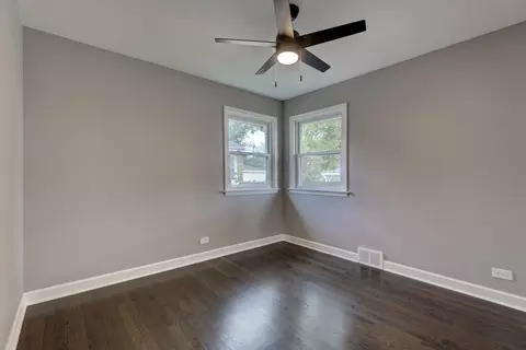 Bedroom - 2537 S 15th Ave, Broadview, IL 60155 photo 6 of 8