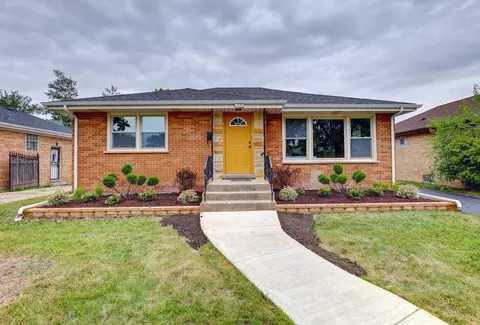 2537 S 15th Ave, Broadview, IL 60155