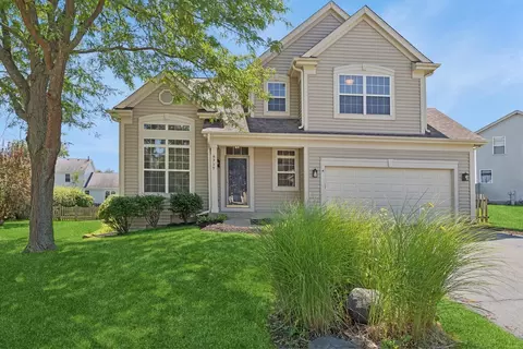 4717 Loyola Dr, Mchenry, IL 60050